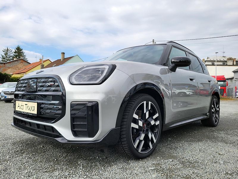 Mini Countryman SE ALL4 ELEKTRO 225kW - fotka 27 z 48