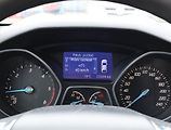 Ford Focus (2013) 1.6 TDCi, Navi, Xenony - náhled 11