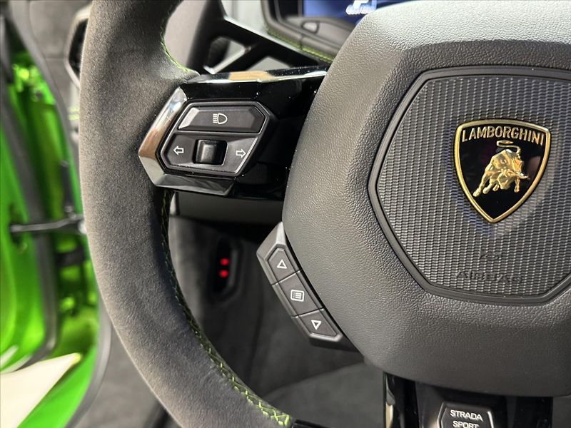 Lamborghini Huracán TECNICA MY24 ZÁRUKA PPF - fotka 24 z 33