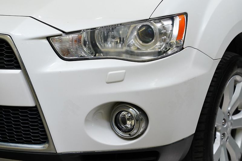 Mitsubishi Outlander - fotka 9 z 24