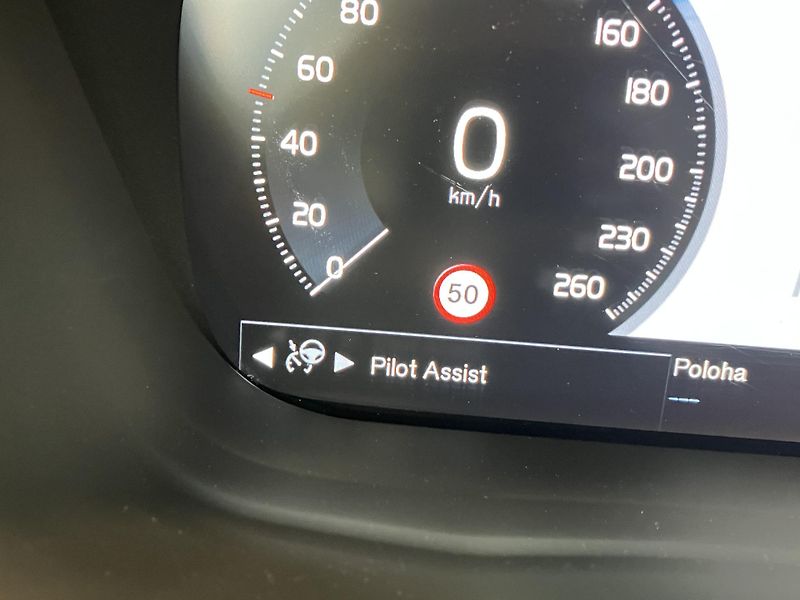 Volvo XC60 T6 AWD Drive-E Inscription AT8 - fotka 29 z 47