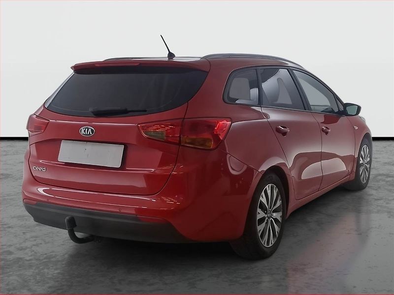 Kia Ceed (2017) 1.6 GDI, Serv.kniha, Tempomat - fotka 5 z 18