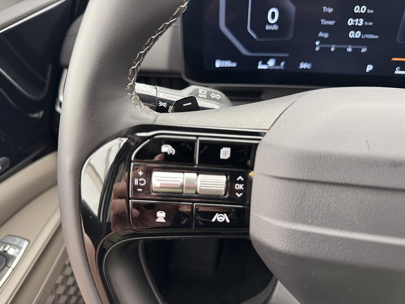 Kia Carnival 2.2d*AT*145kw*9-mist*DPH* - fotka 29 z 50