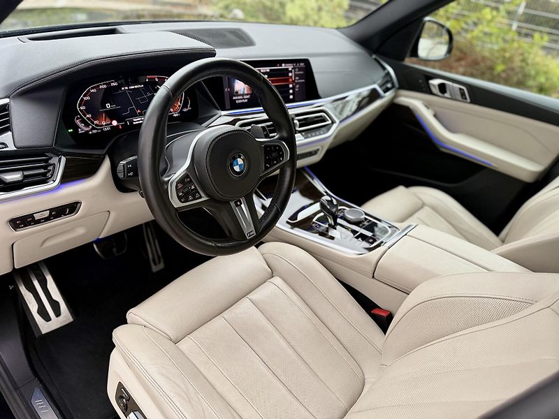 BMW X5 (2019) BMW X5 m50d  - fotka 15 z 25