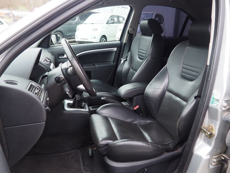 Ford Mondeo (2004) ST 3.0 V6 166 kW, LPG - fotka 10 z 35