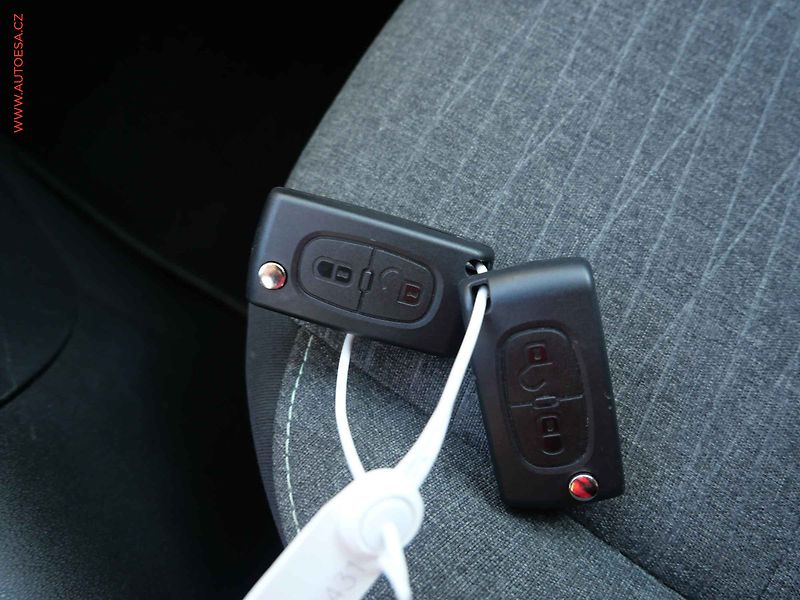 Citroën C3 Picasso (2016) 1.2 PT, AC, TZ, temp - fotka 15 z 15