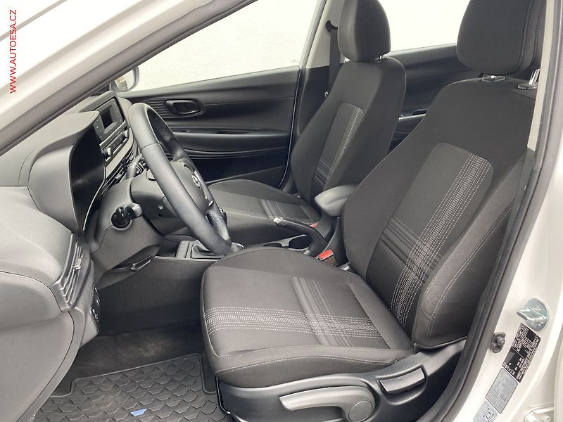Hyundai i20 (2023) 1.2i, ČR, Comfort - fotka 9 z 15