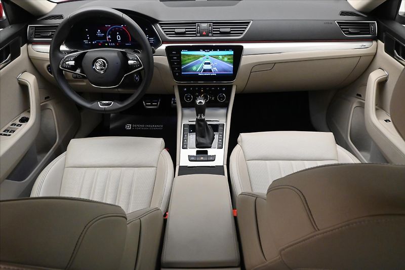 Škoda Superb 2,0 TDI 147 kW L&K DSG Záruka - fotka 15 z 32