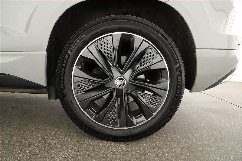 Škoda Karoq (2022) Sportline 2.0 TDI - fotka 12 z 23
