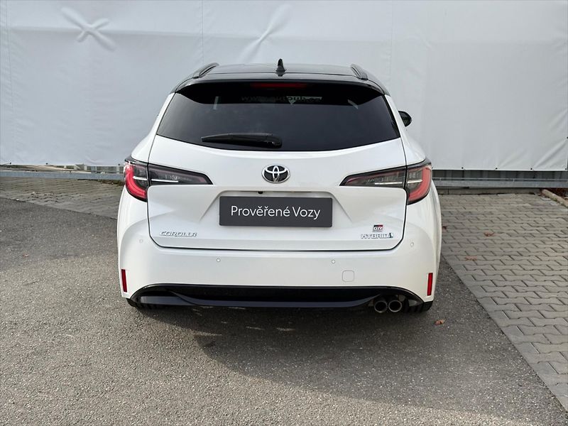 Toyota Corolla 2,0 GR sport, Hybrid - fotka 5 z 20