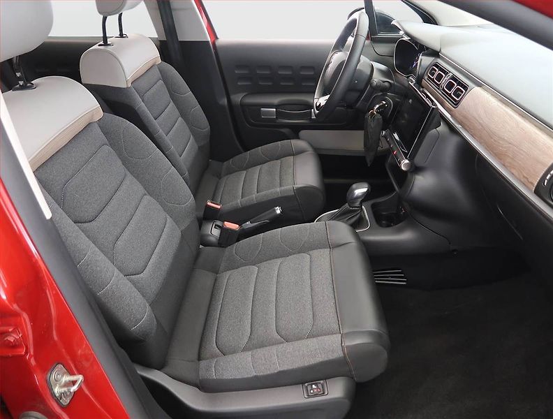 Citroën C3 (2024) Shine 1.2 PureTech, Automat - fotka 9 z 26