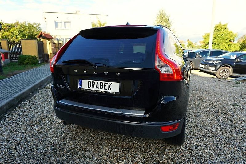 Volvo XC60 (2012) 2,0 D3 120 kW - fotka 5 z 35