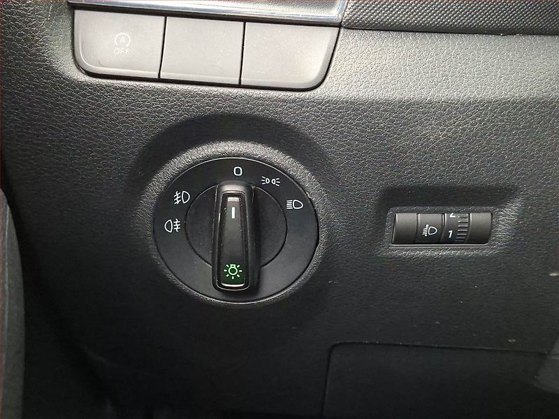 Škoda Fabia (2022) Ambition 1.0 TSI, Serv.kniha - fotka 14 z 15