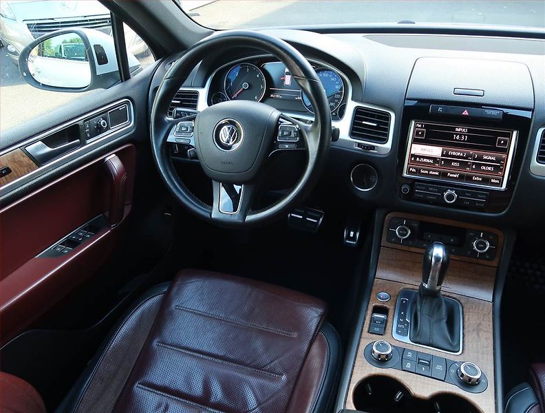 Volkswagen Touareg (2013) 3.0 TDI, 4X4, Automat, Navi - fotka 7 z 18