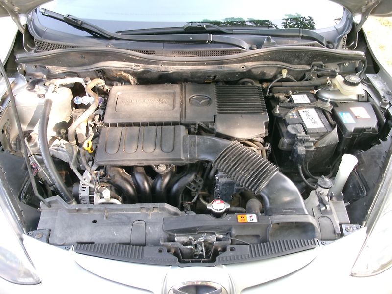 Mazda 2 (2011) 1,3i KLIMA ALU VÝHŘEV - fotka 27 z 27