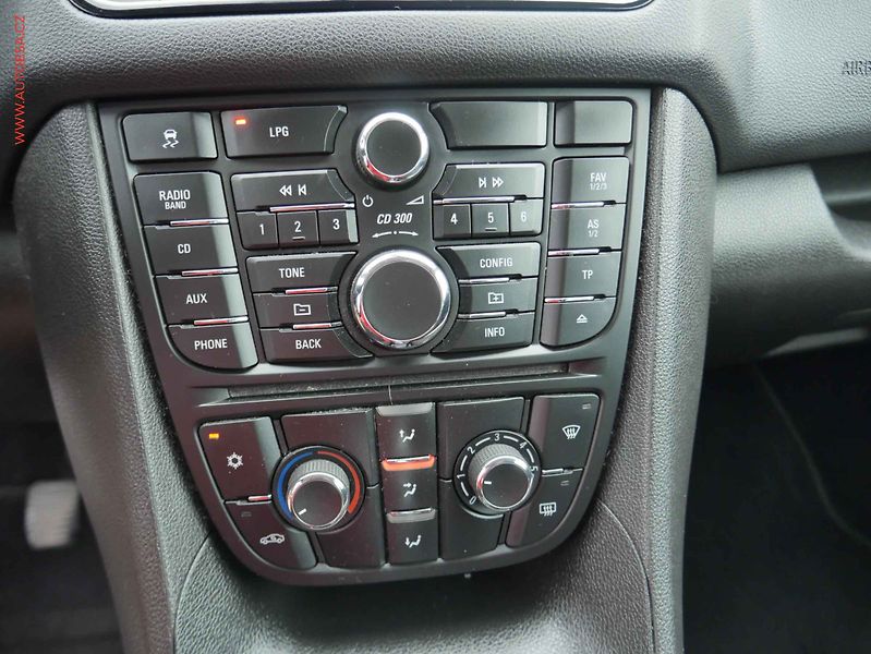 Opel Meriva (2012) 1.4T, AC, STK3/28 - fotka 11 z 15