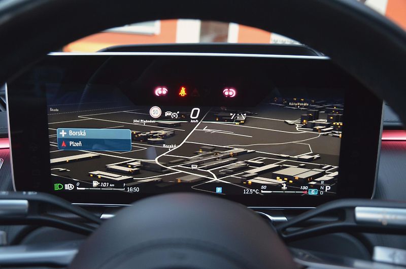 Mercedes-Benz Třídy S (2021) S 400d 4Matic AMG / ZÁRUKA - fotka 37 z 53