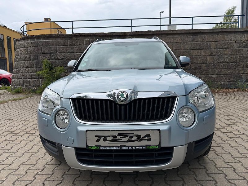 Škoda Yeti  2,0 TDI servis.k + sada pneu  - fotka 7 z 31
