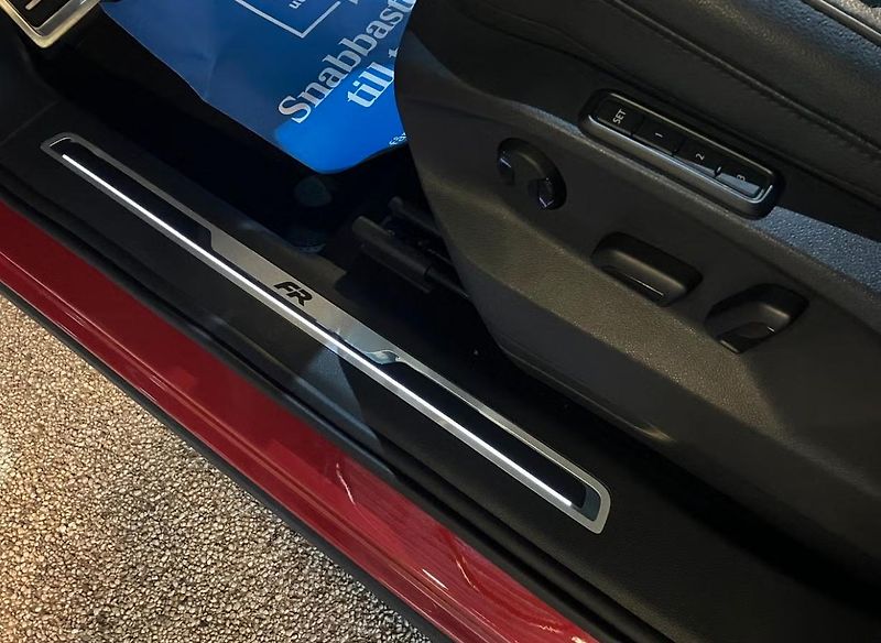 Seat Tarraco PHEV DSG FR 360k Pano. Tažné - fotka 25 z 27