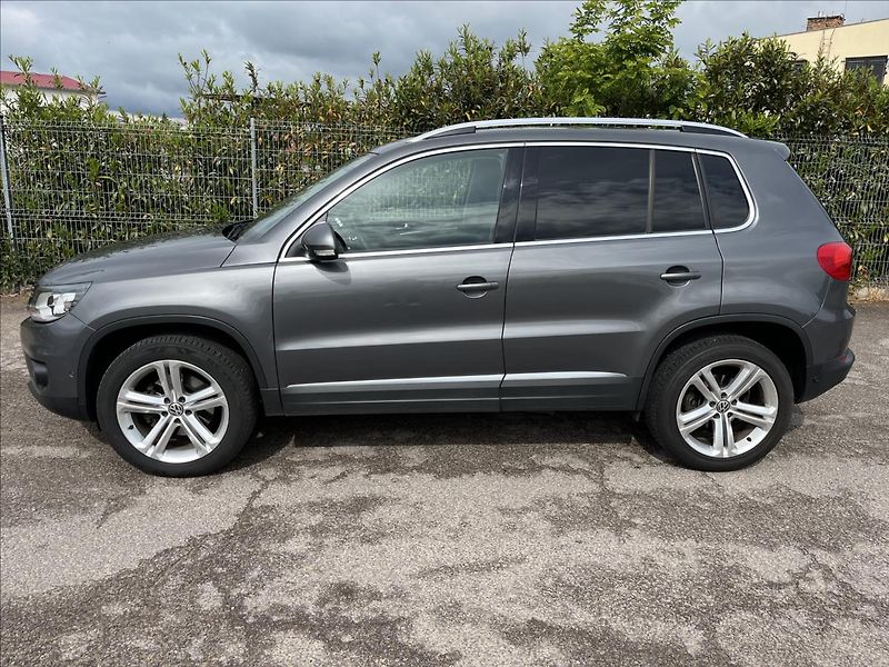 Volkswagen Tiguan 2,0 TDi ROZVODY KLIMA 2xKOLA - fotka 4 z 48
