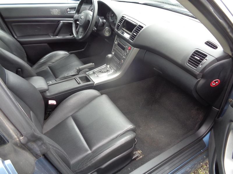 Subaru Legacy 2,0 - fotka 12 z 30