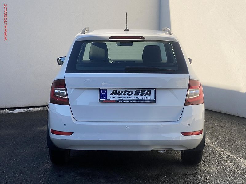 Škoda Fabia (2021) 1.0 TSi, ČR, Style, +kola - fotka 5 z 18