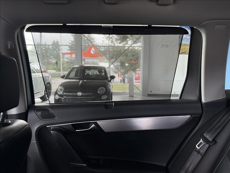 Volkswagen Passat 2,0   DSG,HIGHLINE,SERVISKA - fotka 17 z 30