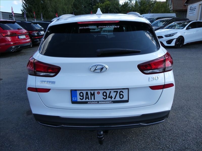 Hyundai i30 1,0 T-GDi 88kW Smart,ČR,naviga - fotka 8 z 43