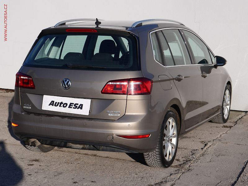 Volkswagen Golf Sportsvan (2015) 2.0TDi, Highline, bixen, TZ - fotka 6 z 21