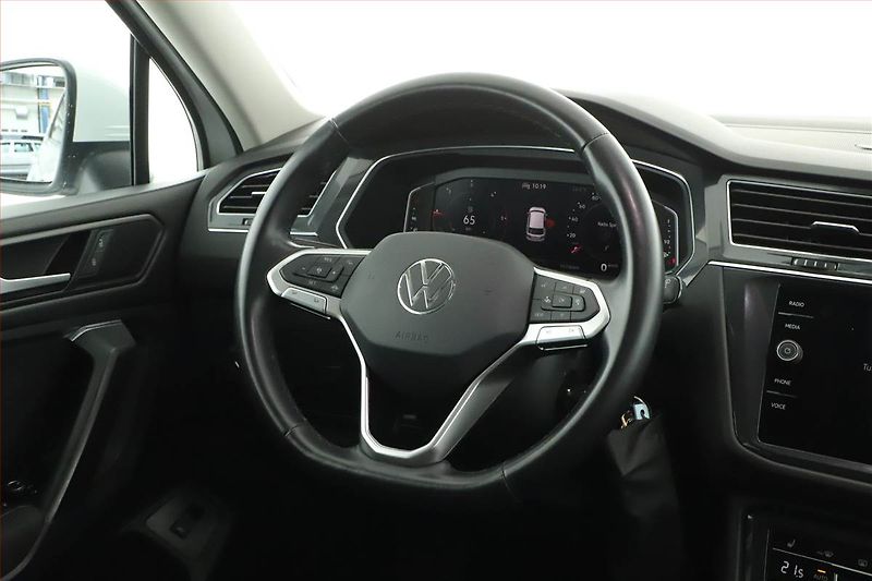 Volkswagen Tiguan Allspace (2023) Life 2.0 TDI - fotka 13 z 16