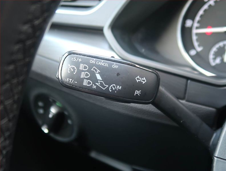 Škoda Superb (2018) 2.0 TDI, Automat, Kůže, Navi - fotka 23 z 26
