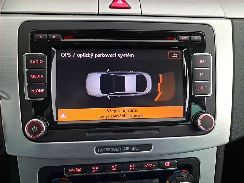 Volkswagen Passat CC (2009) Sportline 2.0 TDI, Automat - fotka 19 z 19