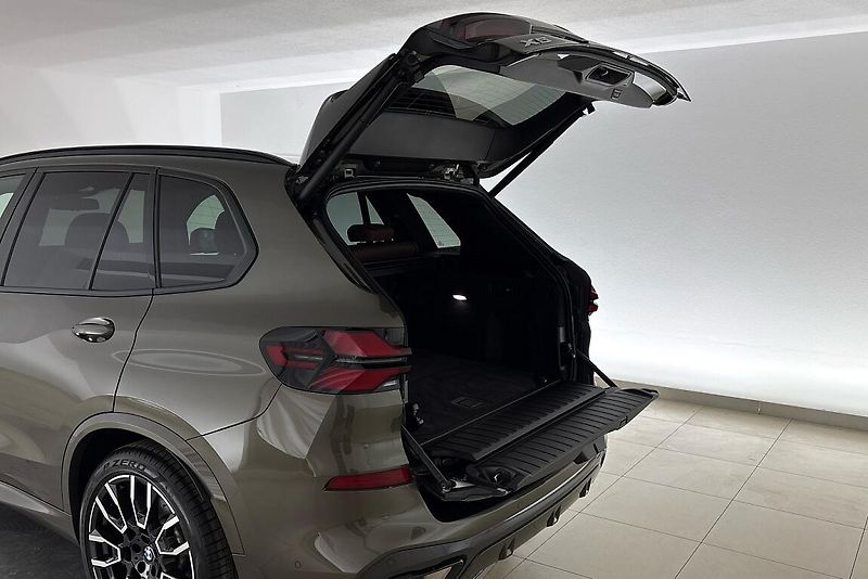 BMW X5 xDrive30d - fotka 10 z 26