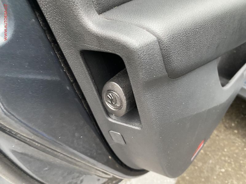 Škoda Octavia (2020) 2.0 TDi, Style, DSG, TZ - fotka 13 z 21