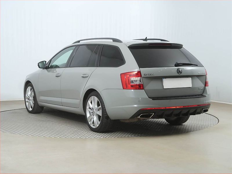 Škoda Octavia (2015) RS 2.0 TDI, Automat, Kůže - fotka 4 z 16