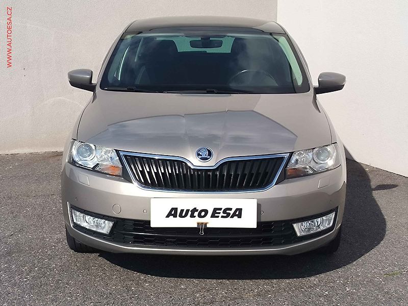 Škoda Rapid (2016) 1.4 TSi, Joy, DSG, xenon - fotka 2 z 20