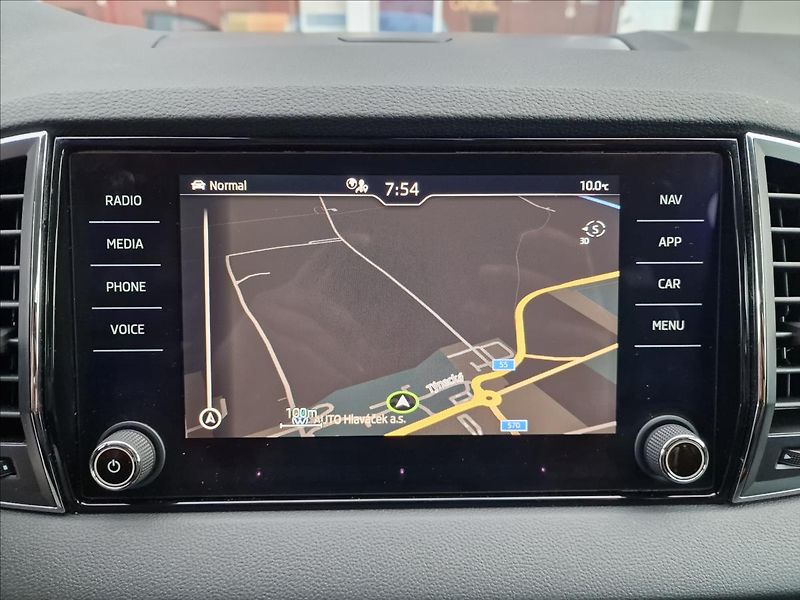 Škoda Karoq 2.0TDI 110kW 4x4 DSG Style,ČR - fotka 26 z 50