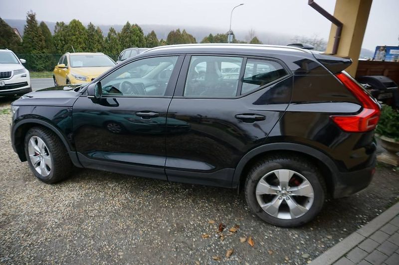 Volvo XC40 (2018) - fotka 3 z 35
