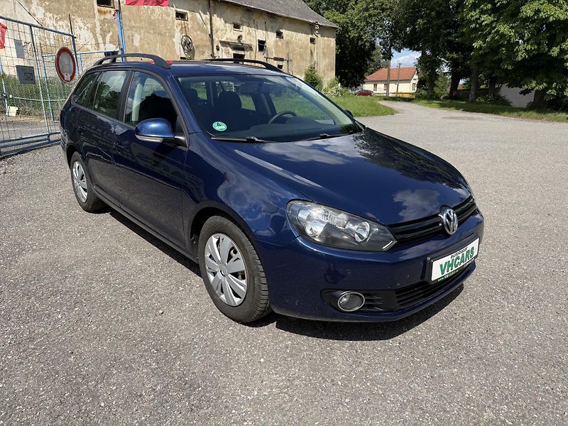 Volkswagen Golf 1,6TDI 77kW Klimatizace - fotka 3 z 18