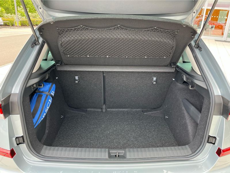 Škoda Kamiq 1.0 TSi 85 kW Top Selection - fotka 28 z 29