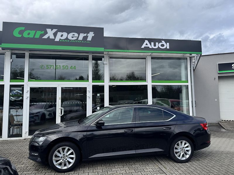 Škoda Superb Ambition - fotka 8 z 33