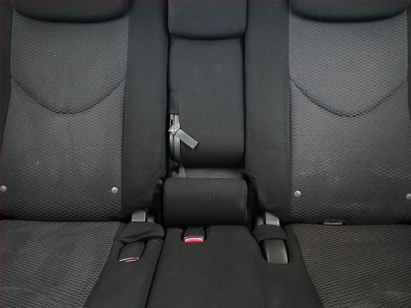 Toyota RAV4 (2007) 2.0 VVT-i, 4X4, Tempomat - fotka 8 z 15