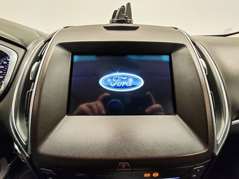 Ford Edge 2.0 Automat, 154 kW - fotka 34 z 44