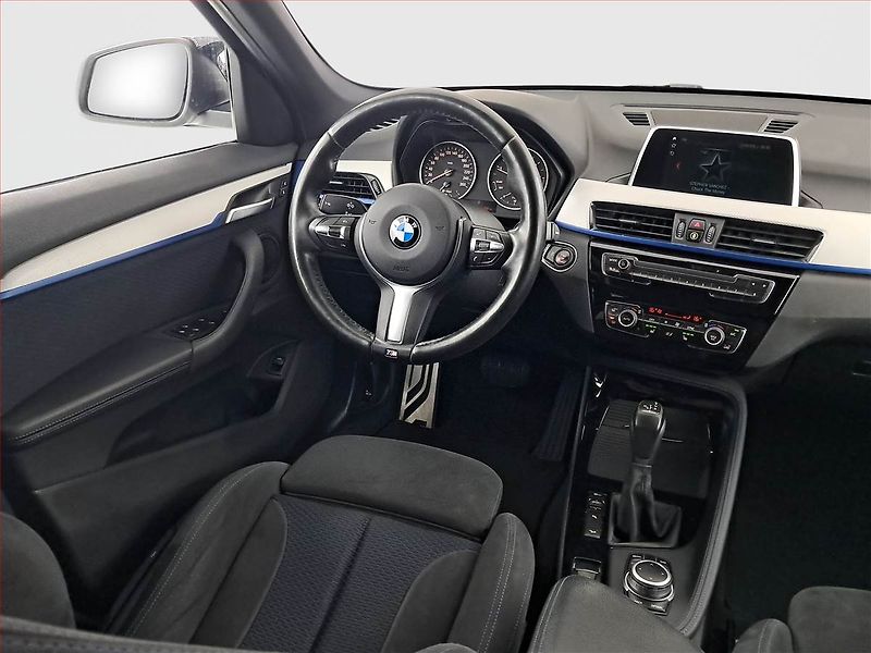 BMW X1 (2017) xDrive18d, Automat, Serv.kniha - fotka 7 z 19