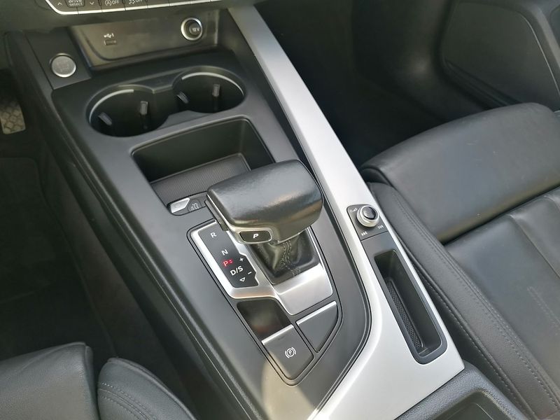 Audi A5 (2021) Sportback 2.0 35TDi S-Tronic - fotka 11 z 28