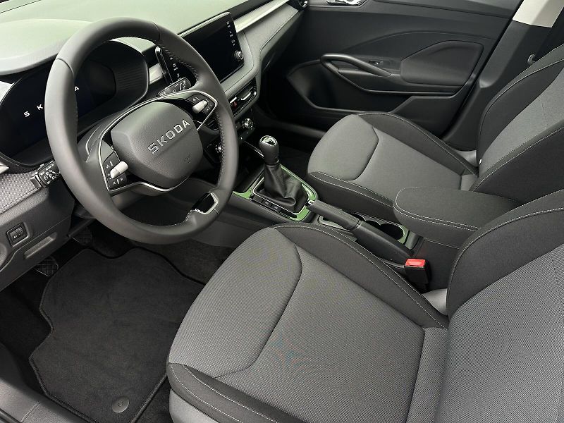 Škoda Fabia 1.0TSi 95PS LED V.Cockpit Clim - fotka 9 z 34