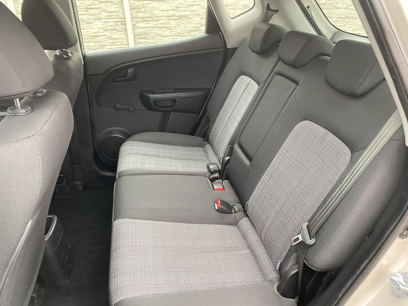 Kia Venga 1.4i 16v 90PS KLIMA SERVIS!!!  - fotka 105 z 144