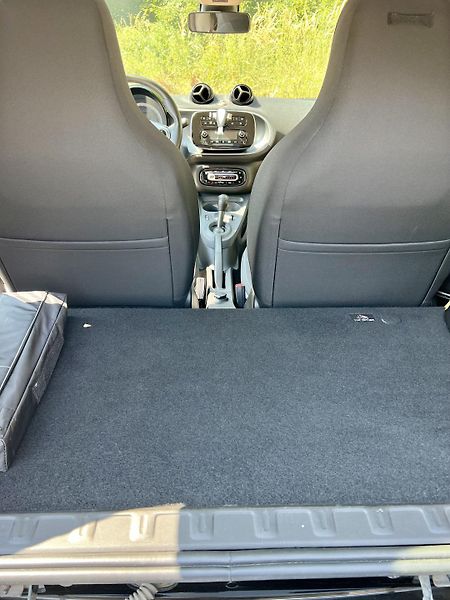 Smart Fortwo (2016) Smart Fortwo Coupé 1.0 52 kW - fotka 8 z 15