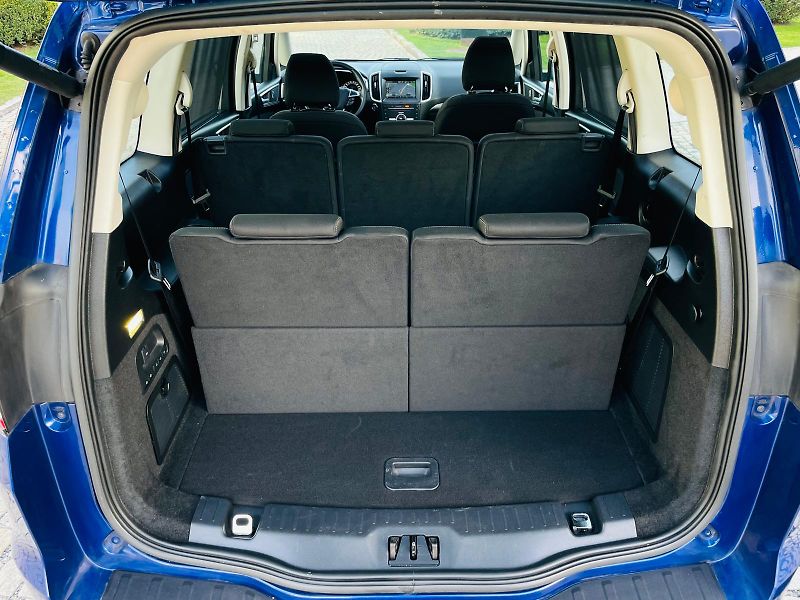 Ford Galaxy 2.0TDCi MANUÁL 7MÍST 1.MAJITEL - fotka 21 z 55