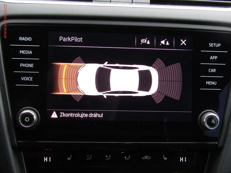 Škoda Octavia (2020) 2.0TDI, ČR, Style - fotka 13 z 19